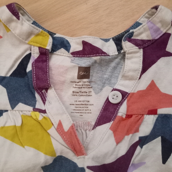 NWOT 2T Tea White Dress with Multi-Colored Stars. - Picture 2 of 4